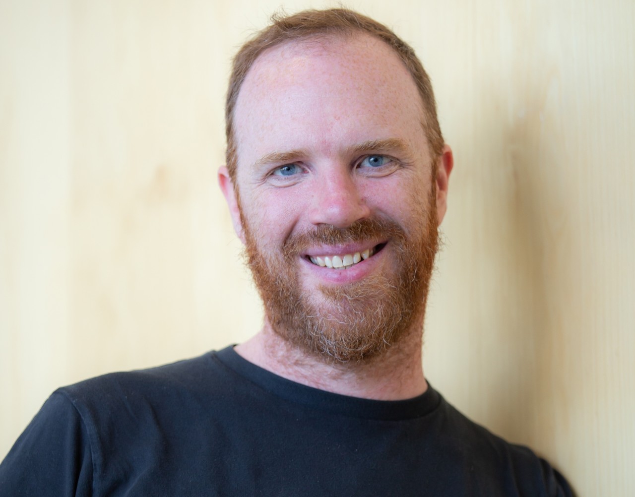 Photo of Associate Professor Greg Neely