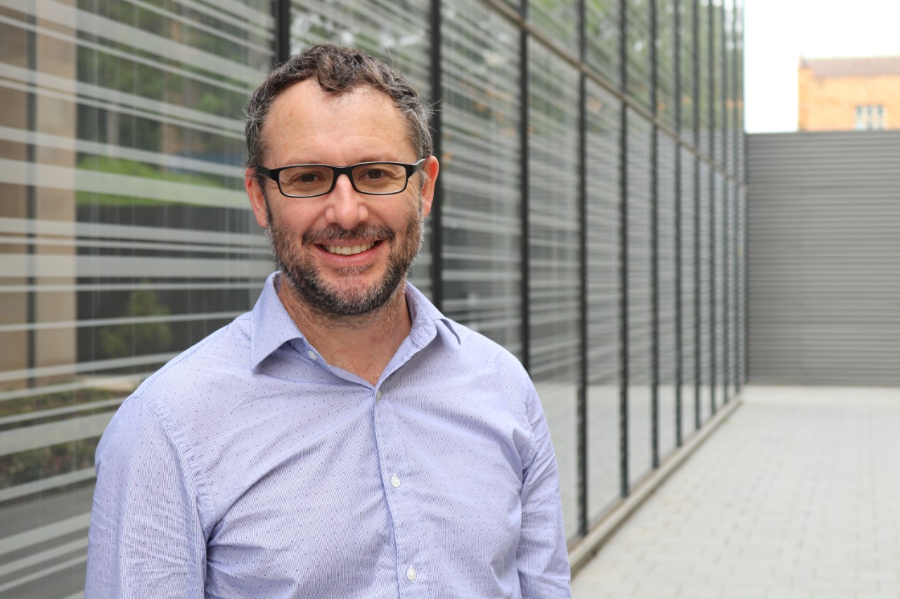 Professor Tom Snelling