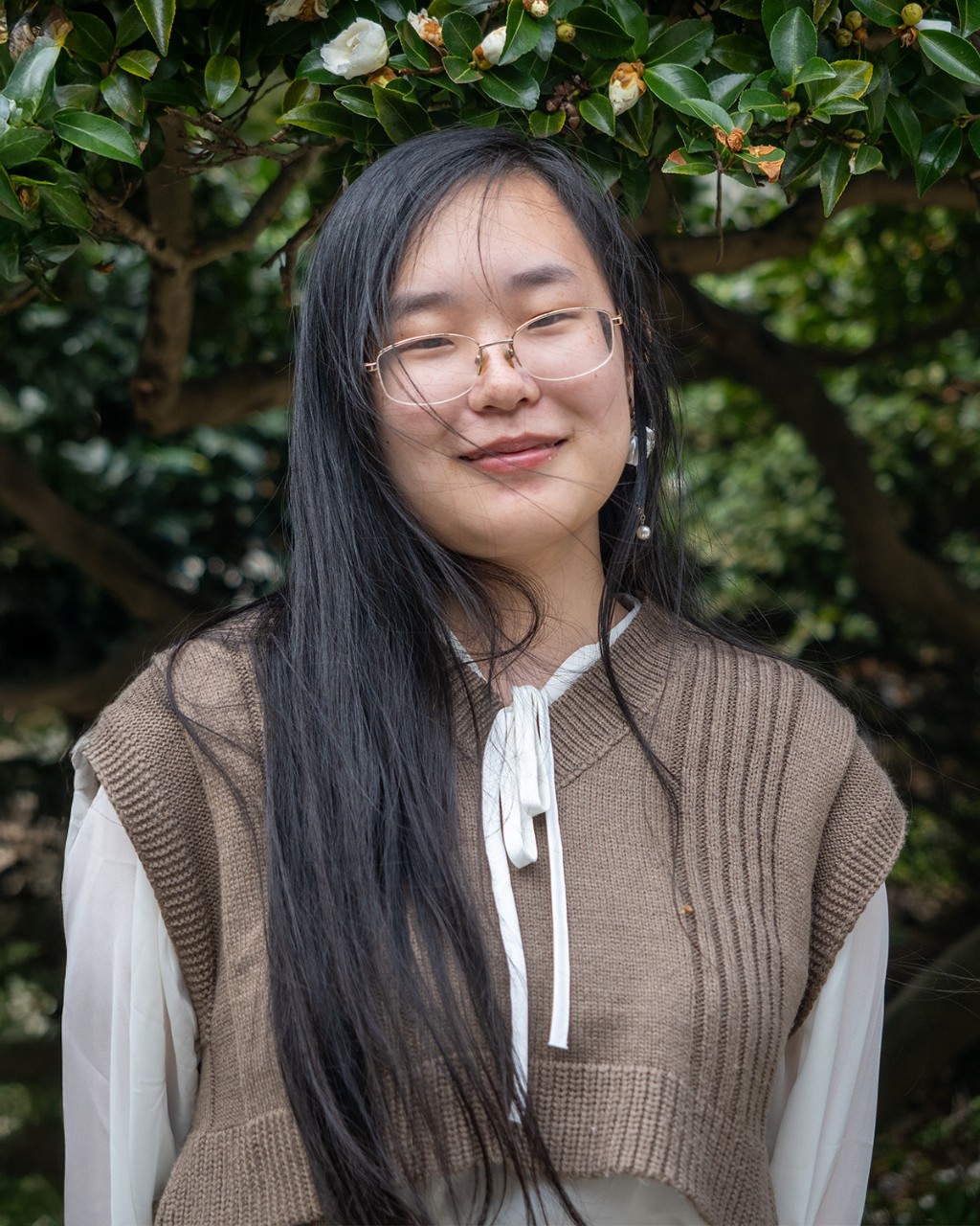 SEI Honours Fellow Catherine Gunawan in the Vice Chancellor's Garden