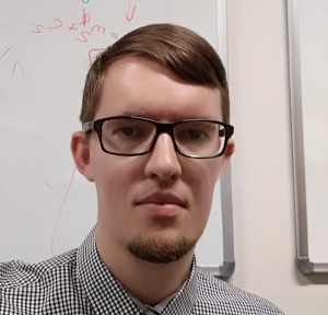 Professional head shot of Gordon