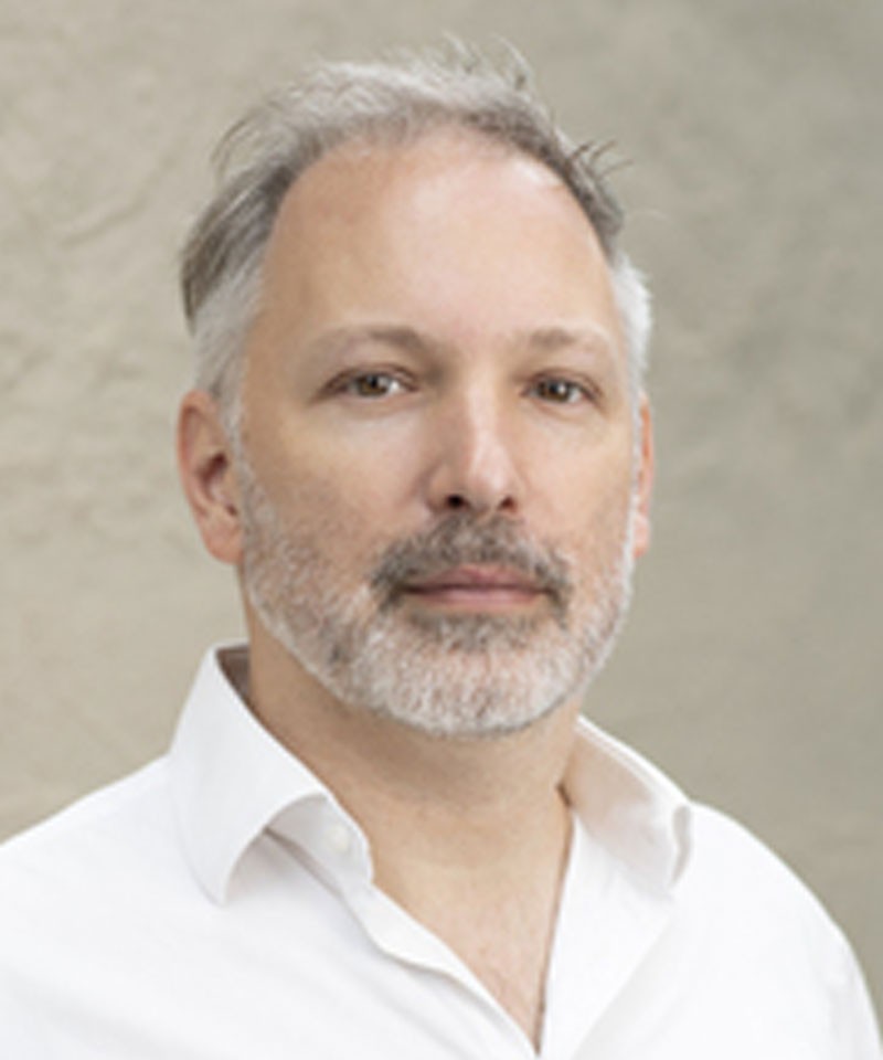 Headshot of Professor Stephen Bartlett