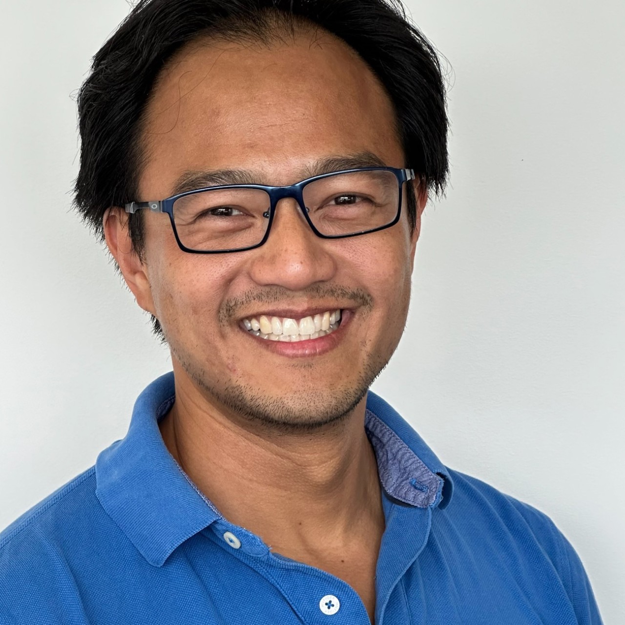 Headshot of Dr Lake Ee Quek