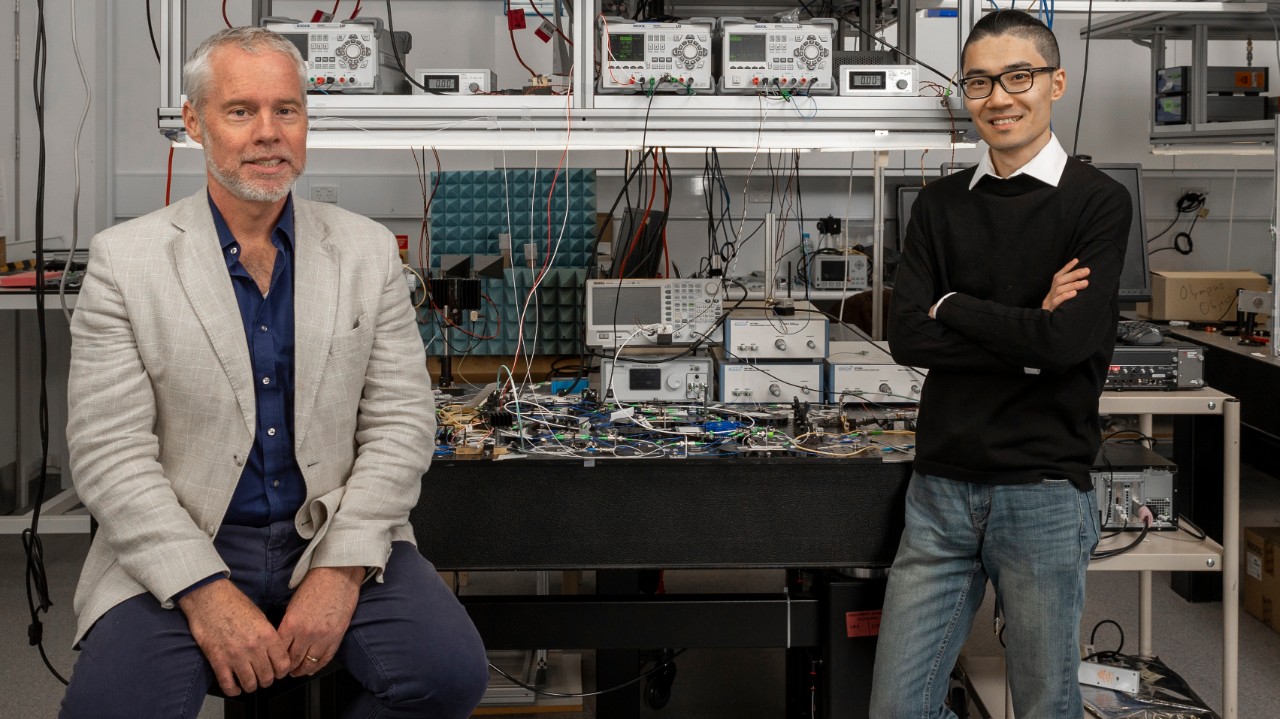 Professor Ben Eggleton (left) with lead author and PhD student Ziqian Zhang. Photo: Stefanie Zingsheim