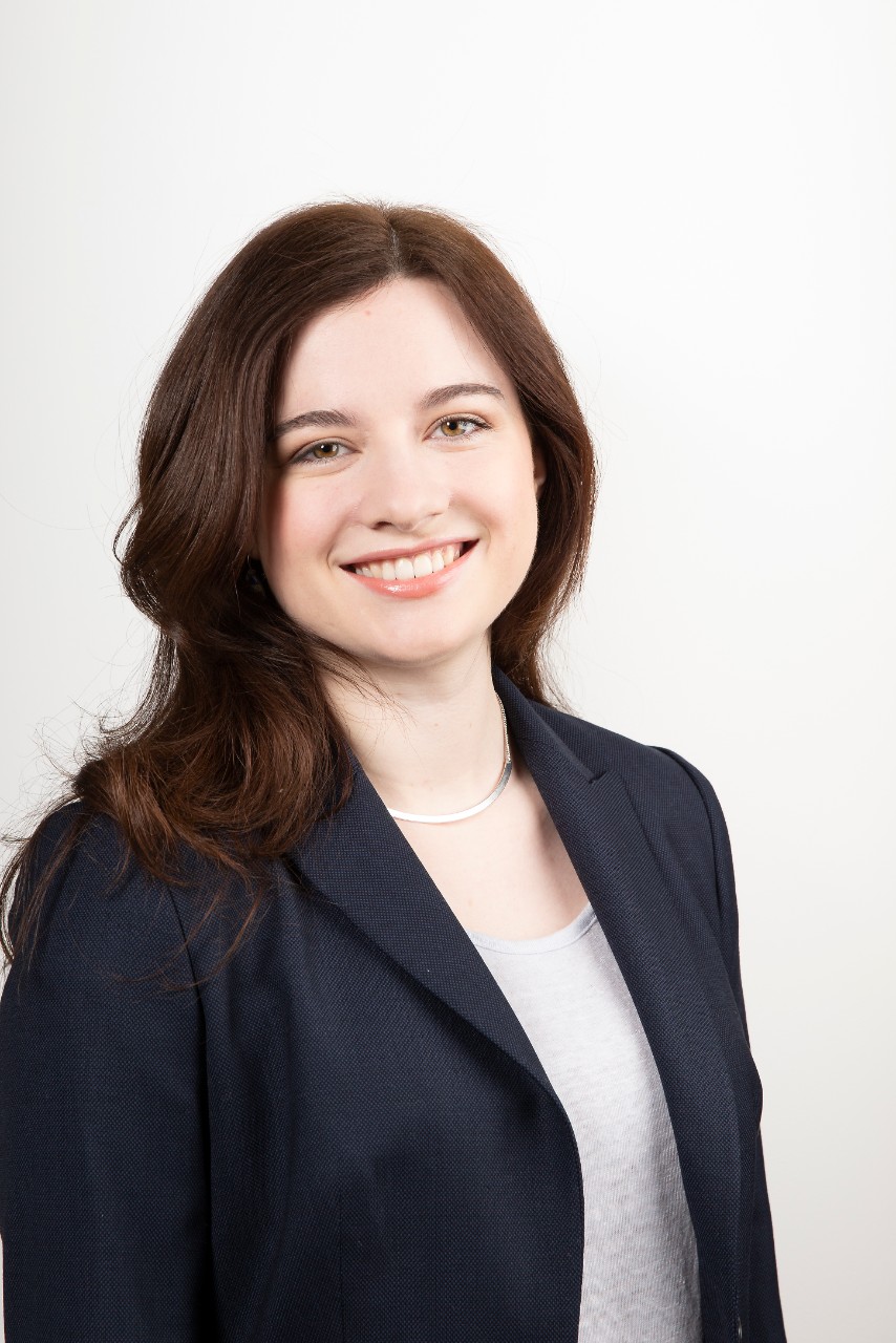 Portrait shot of Annie Handmer